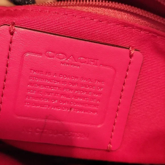 Coach - Picture 6 of 6